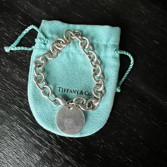 Authentic Tiffany & Co circle charm bracelet - Picture 3 of 3